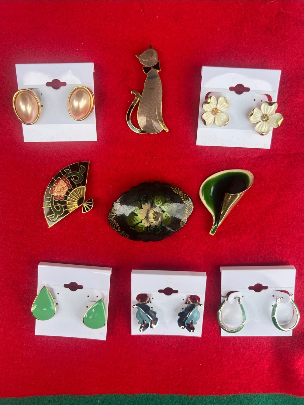 Assorted Green and Gold Enamel Women’s Brooch and Earring Set